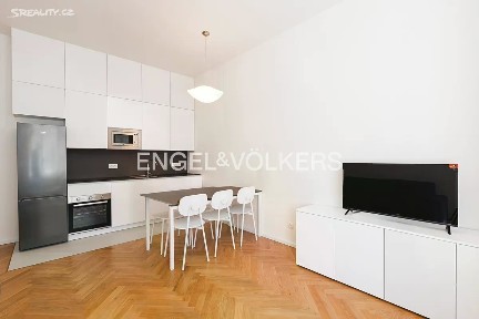 Pronájem bytu 2+kk 48 m² Polská, Praha - Vinohrady