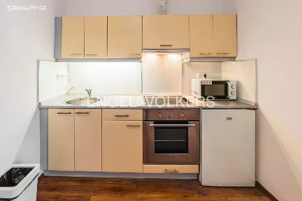Pronájem bytu 2+kk 51 m² Křižíkova, Praha - Karlín