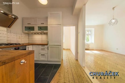 Pronájem bytu 2+kk 42 m² Pod pramenem, Praha - Nusle