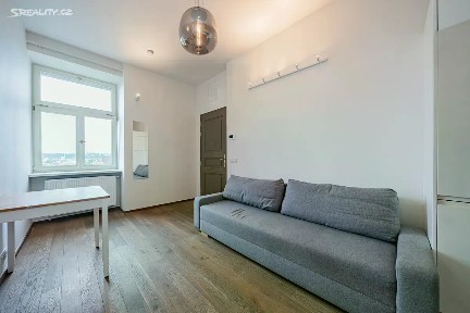 Pronájem bytu 1+1 32 m² Řehořova, Praha - Žižkov