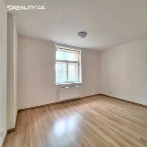 Pronájem bytu 1+kk 26 m² U zeměpisného ústavu, Praha - Bubeneč