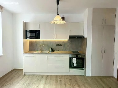 Pronájem bytu 2+kk 57 m² Hudečkova, Praha