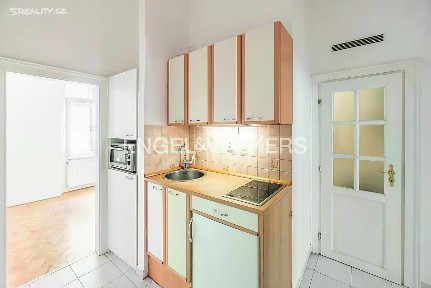 Pronájem bytu 2+1 54 m² Karoliny Světlé, Praha - Staré Město