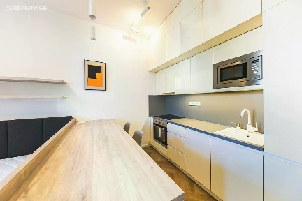 Pronájem bytu 1+kk 29 m² Sázavská, Praha - Vinohrady