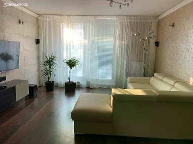 Pronájem bytu 3+kk 86 m² Olgy Havlové, Praha - Žižkov