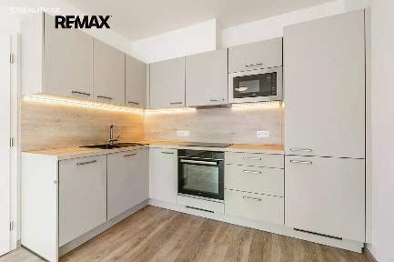 Pronájem bytu 2+kk 45 m² Dobrovolného, Praha - Černý Most