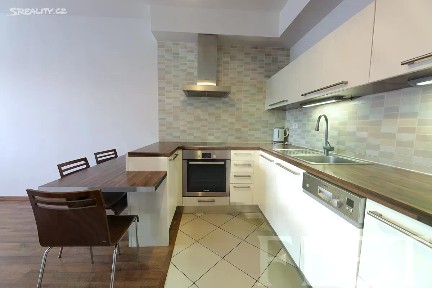 Pronájem bytu 2+kk 49 m² Pod Harfou, Praha - Vysočany