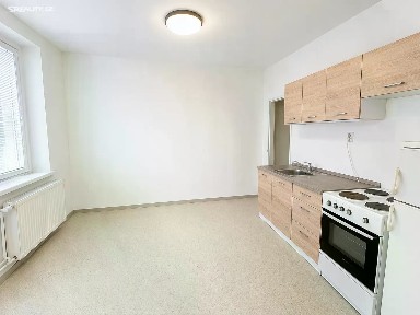 Pronájem bytu 2+kk 40 m² Dolnoměcholupská, Praha - Hostivař