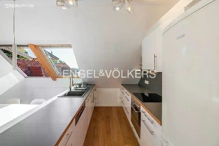 Pronájem bytu 2+kk 60 m² K Brance, Praha - Stodůlky