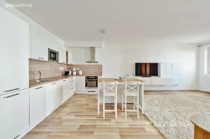 Pronájem bytu 3+kk 86 m²