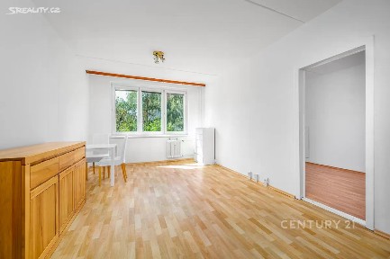 Pronájem bytu 2+kk 41 m² Levského, Praha - Modřany