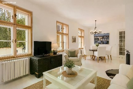 Pronájem bytu 3+1 80 m² Všehrdova, Praha - Malá Strana