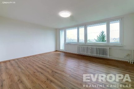 Pronájem bytu 3+1 74 m² Prosluněná, Praha - Hlubočepy