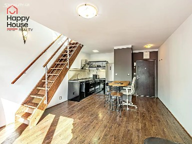 Pronájem bytu 2+kk 50 m² Novákových, Praha - Libeň
