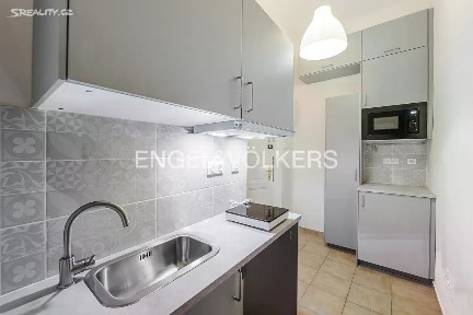 Pronájem bytu 1+1 26 m² Ovenecká, Praha - Holešovice