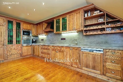 Pronájem bytu 4+kk 177 m²