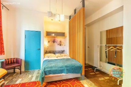 Pronájem bytu 1+kk 25 m² Na Truhlářce, Praha - Libeň