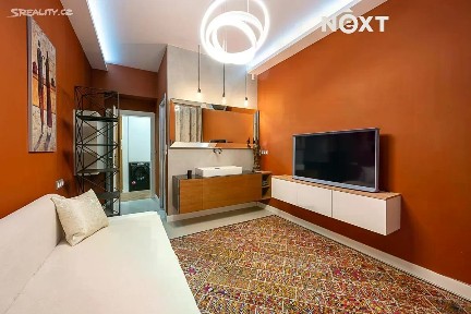 Pronájem bytu 2+kk 28 m² Ovenecká, Praha - Holešovice