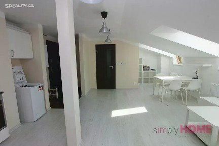Pronájem bytu 2+kk 46 m² Cimburkova, Praha - Žižkov