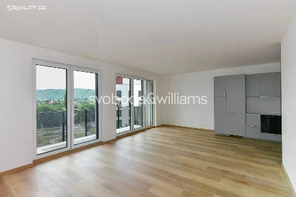 Pronájem bytu 3+kk 84 m² Kolmanova, Praha - Modřany