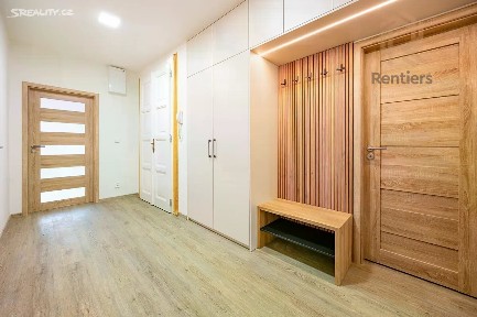 Pronájem bytu 4+kk 120 m² Jaurisova, Praha - Michle