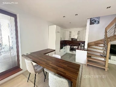 Pronájem bytu 3+kk 110 m² K náhonu, Praha - Hloubětín