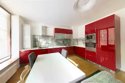 Pronájem bytu 3+kk 79 m² Podle náhonu, Praha - Záběhlice