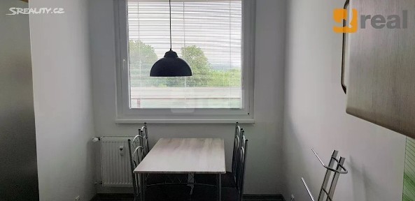 Pronájem bytu 3+1 73 m² Rezlerova, Praha - Petrovice