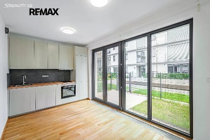 Pronájem bytu 1+kk 26 m² Šenácká, Praha - Hodkovičky