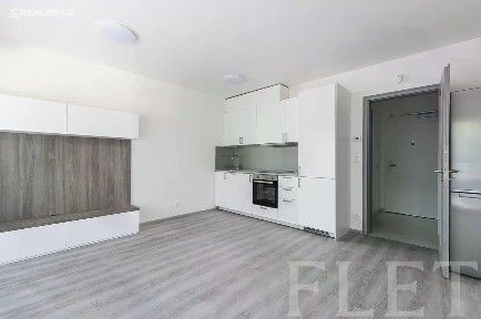 Pronájem bytu 1+kk 31 m² Klapálkova, Praha - Záběhlice