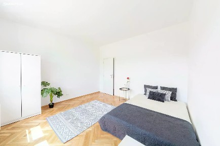 Pronájem bytu pokoje 18 m² Moskevská, Praha - Vršovice