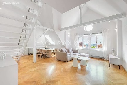 Pronájem bytu 3+1 144 m² Benešovská, Praha - Vinohrady
