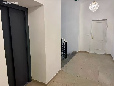 Pronájem bytu 2+kk 57 m² Varšavská, Praha - Vinohrady