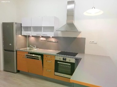 Pronájem bytu 3+1 105 m² Roháčova, Praha - Žižkov