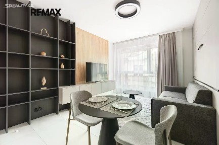 Pronájem bytu 1+kk 27 m² Krymská, Praha - Vršovice