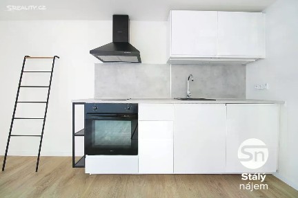 Pronájem bytu 2+kk 45 m² Chlumova, Praha - Žižkov