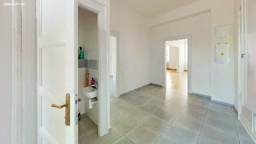 Pronájem bytu 3+1 142 m² Melantrichova, Praha - Staré Město
