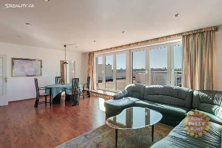 Pronájem bytu 4+1 130 m² Hyacintová, Praha - Záběhlice