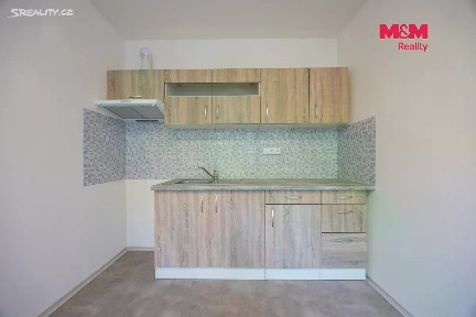 Pronájem bytu 3+1 55 m² Českolipská, Praha - Střížkov