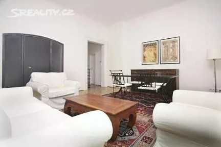 Pronájem bytu 2+1 73 m² Vlašská, Praha - Malá Strana