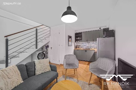 Pronájem bytu 2+kk 42 m² Pernerova, Praha - Karlín