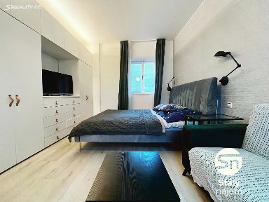 Pronájem bytu 1+1 32 m² Jungmannova, Praha - Nové Město