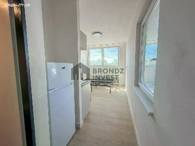 Pronájem bytu 1+kk 23 m² U vinných sklepů, Praha - Vysočany