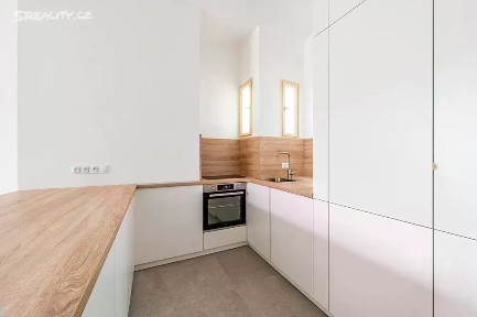 Pronájem bytu 2+kk 69 m² Sokolovská, Praha - Karlín