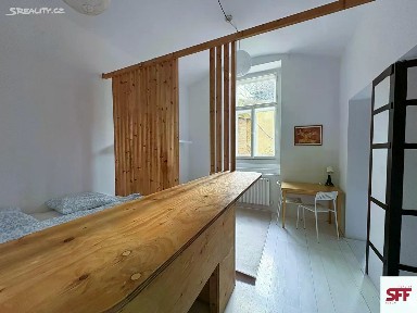 Pronájem bytu 1+kk 30 m² Praha - Střešovice