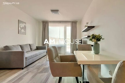 Pronájem bytu 2+kk 57 m² Nad vodovodem, Praha - Praha 10