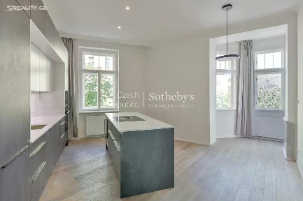 Pronájem bytu 3+kk 139 m² náměstí Jiřího z Poděbrad, Praha - Vinohrady