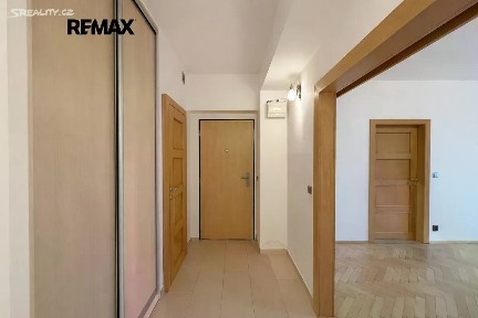 Pronájem bytu 2+1 59 m² Přechodní, Praha - Krč