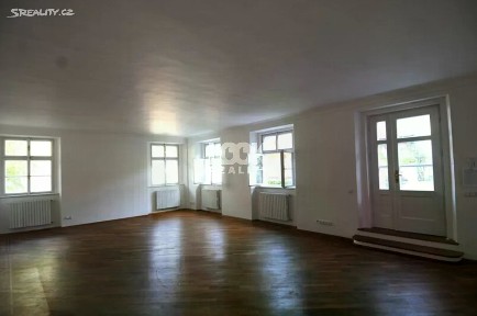 Pronájem bytu 4+1 178 m² Vlašská, Praha - Malá Strana