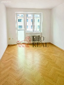 Náměšť nad Oslavou, Třebíč, Husova